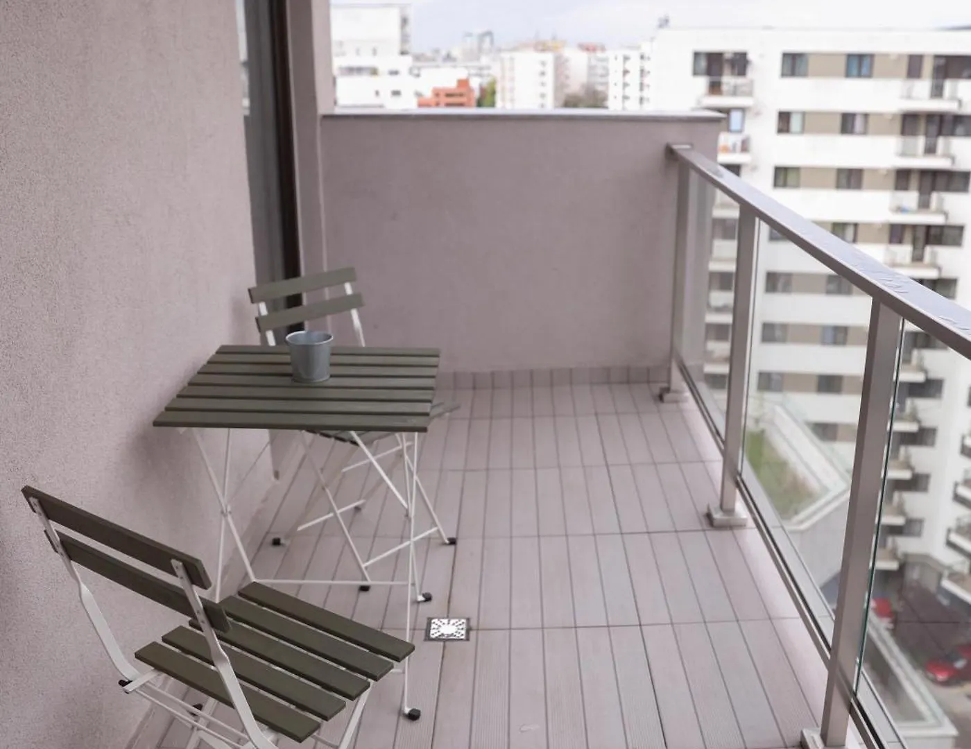 Vitan Central Oasis ---Free Secured Private Parking---Self Check-In-- Bukarest 0*,  Románia