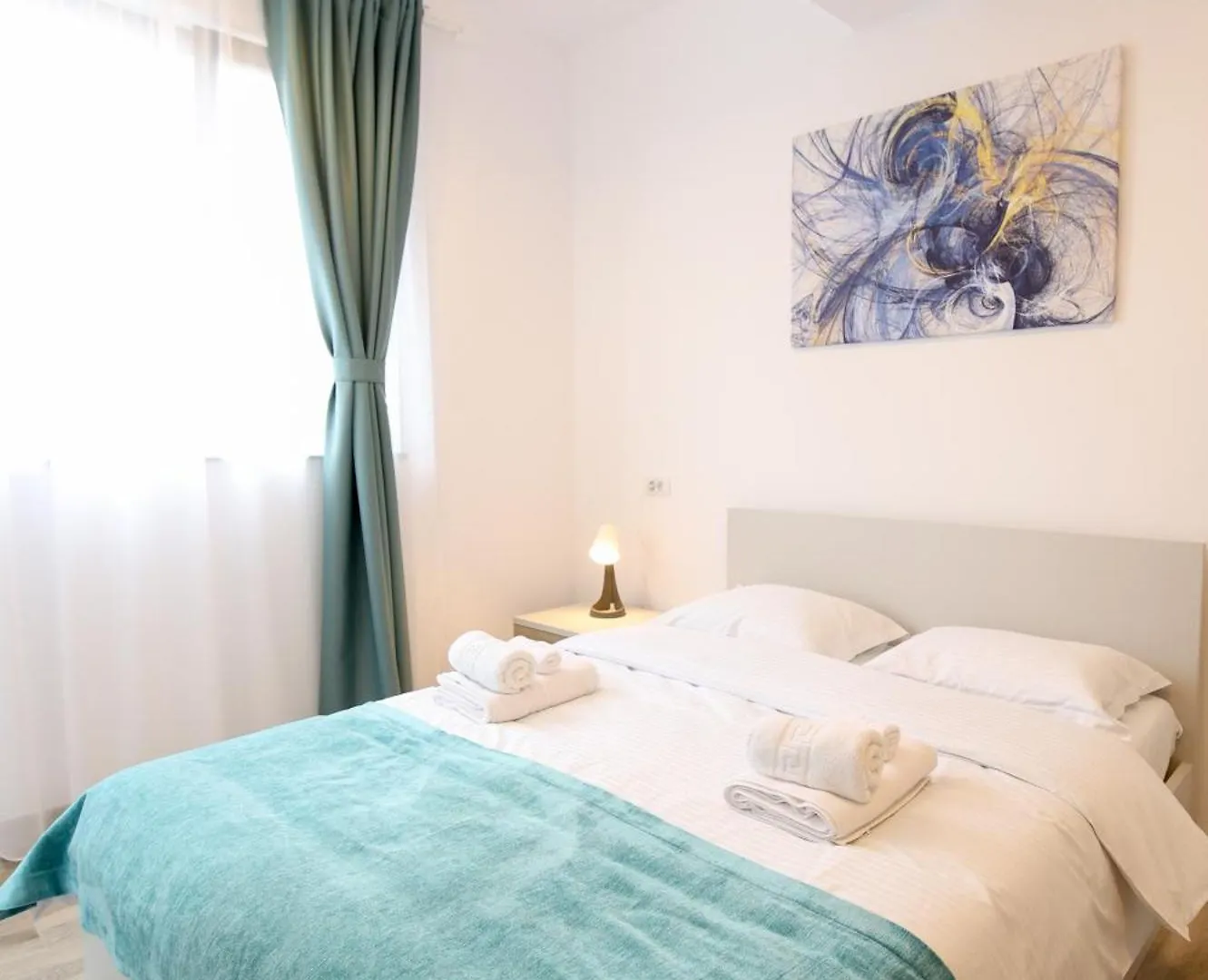 Vitan Central Oasis ---Free Secured Private Parking---Self Check-In-- Bukarest Románia